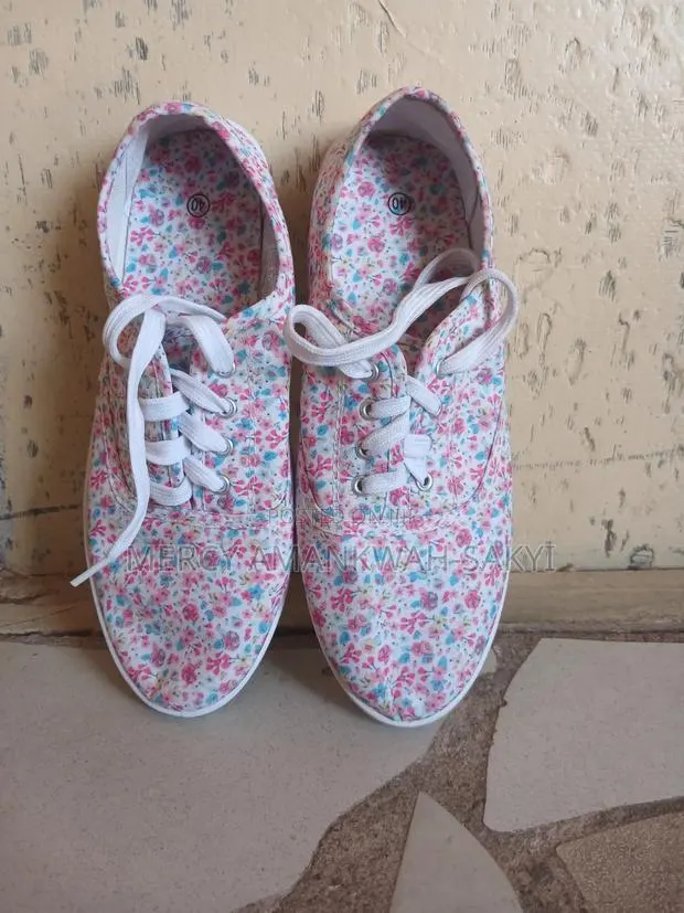 Multicoloured Sneakers · Photo 1