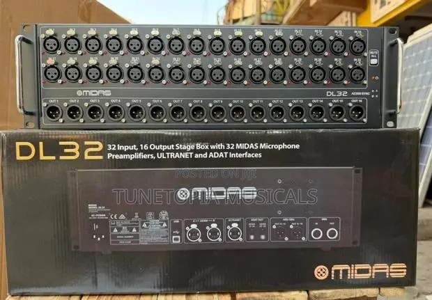 Midas Dl32 32-input / 16-output Stage Box. · Photo 1