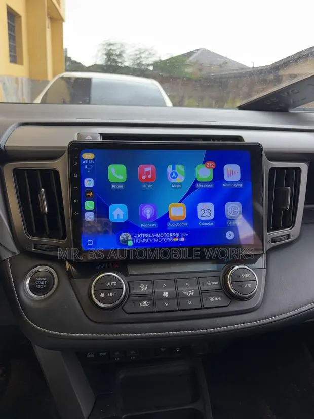 Toyota RAV4 Apple CarPlay Tape 2014-2018 · Photo 1
