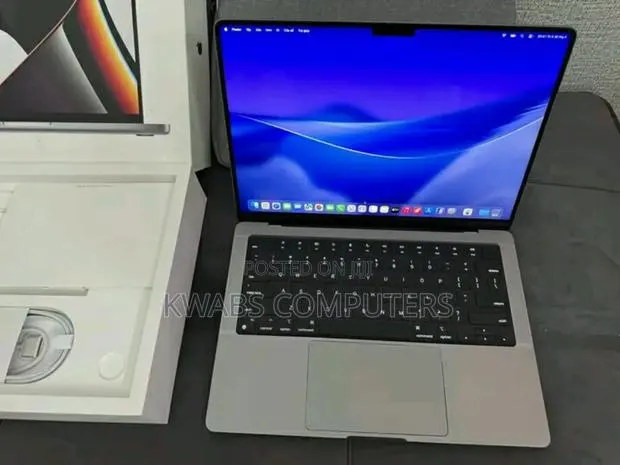 New Apple MacBook Pro 2023 M2 Max 14-inch 64GB Apple M1 Max SSD 1T · Photo 1