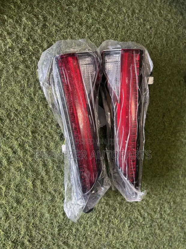 Mitsubishi Outlander Boot Lights Bootlights 2022 2023 2024 · Photo 1