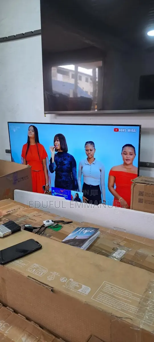 Sony Bravia 77" Class OLED Google TV 77A80L UHD Smart 120hz · Photo 1