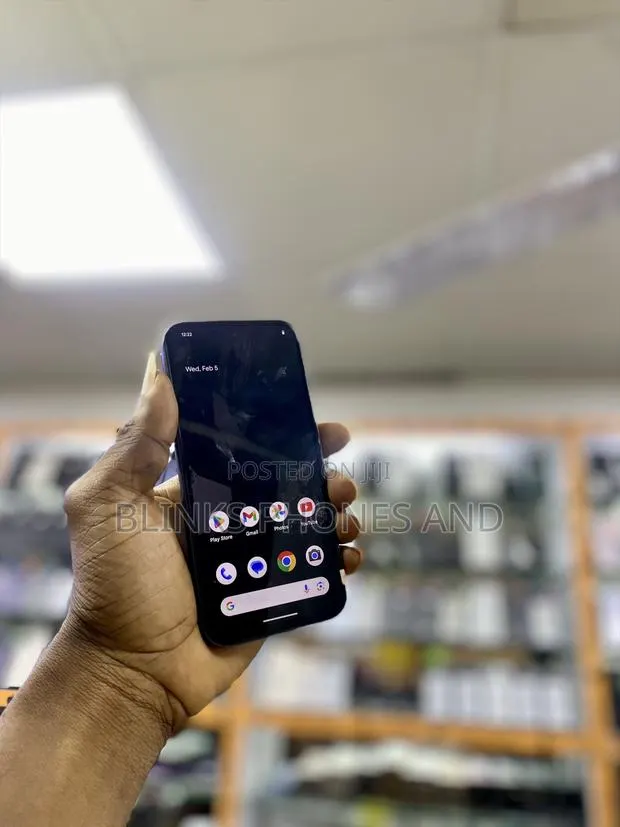 Google Pixel 8a 128 GB Black · Photo 1