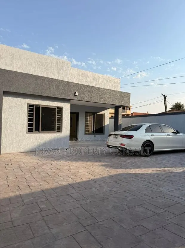 3bdrm House in Achimota for sale · Photo 1