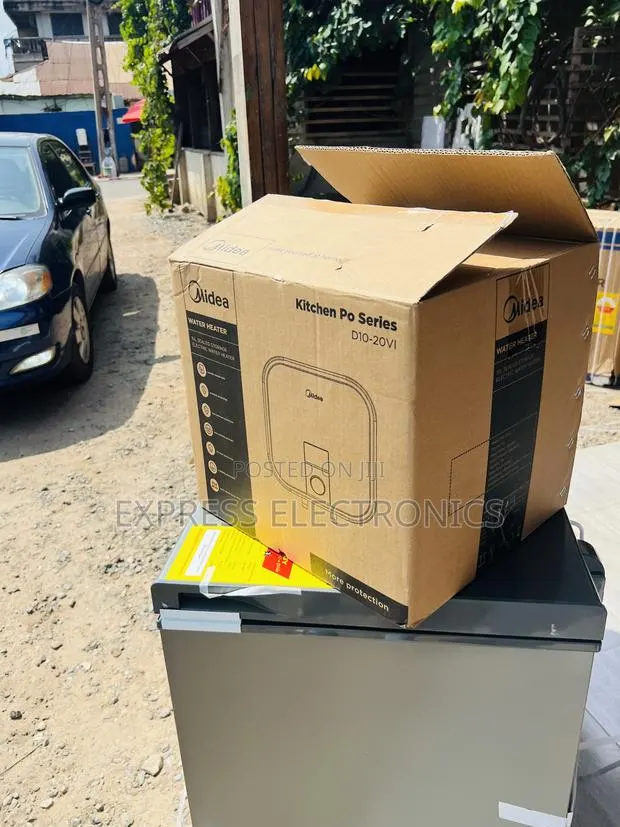 Anti Rust Midea Water Heater 10l Midea White. · Photo 1