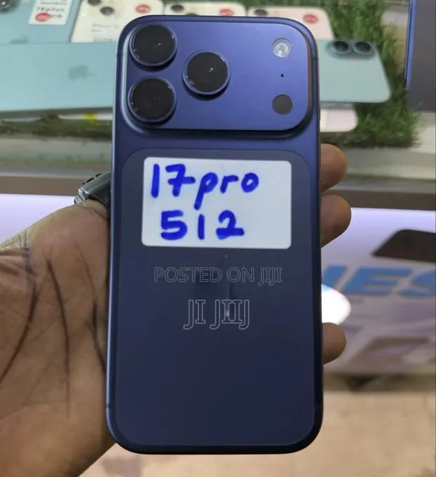 Apple iPhone 17 Pro 512 GB Blue · Photo 1