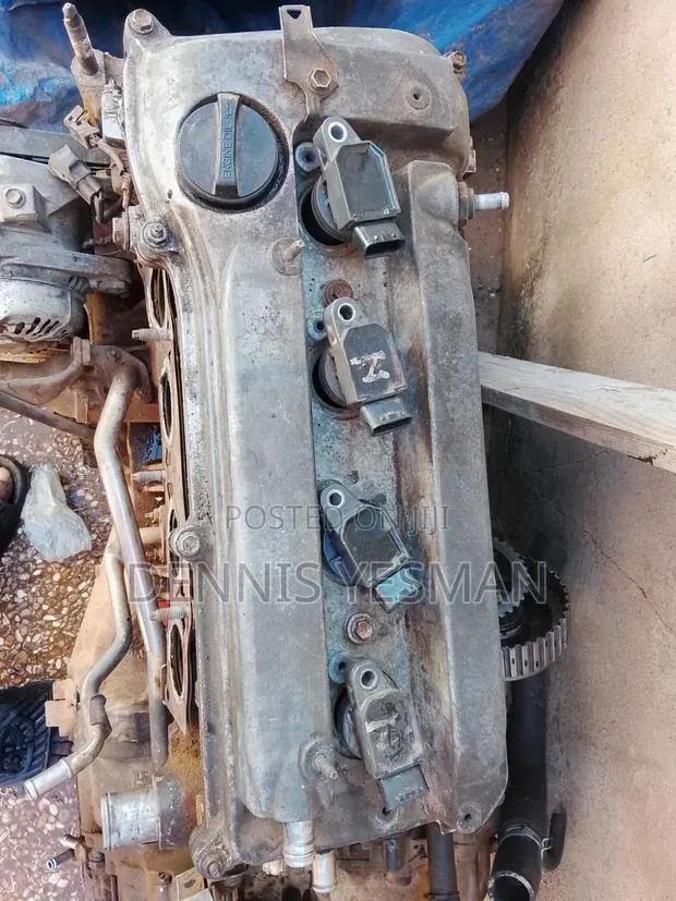 RAV4 Engine · Photo 1
