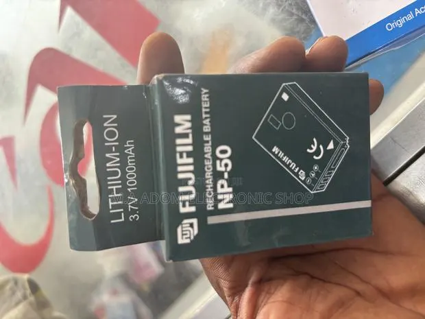 Fujifilm Np-50 Lithium-Ion Battery Pack · Photo 1