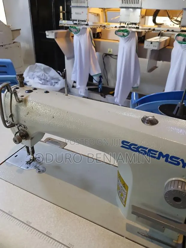 Industry Sewing Machine SGGEMSY · Photo 1