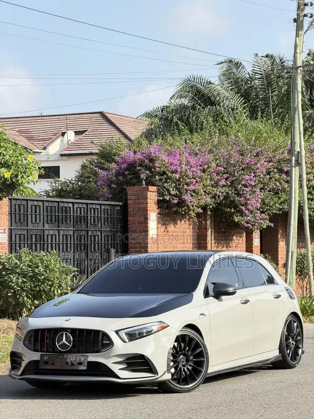 Mercedes-Benz A-Class 2022 Gray · Photo 1