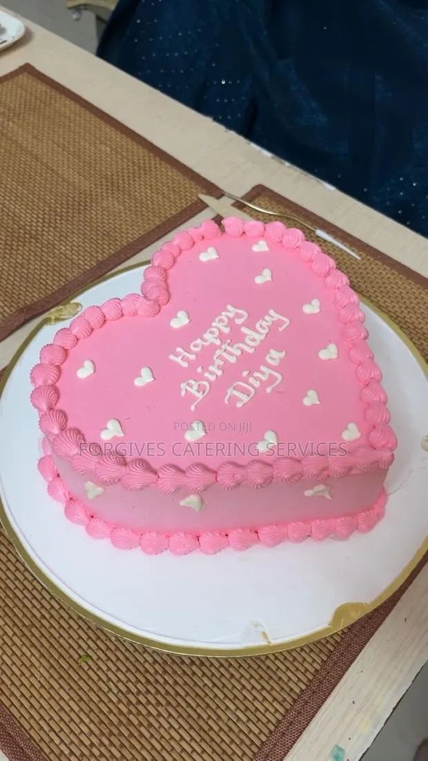 Heart Shaped Cake · Photo 1