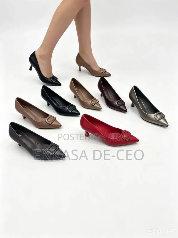 Shoe for Ladies · Photo 1