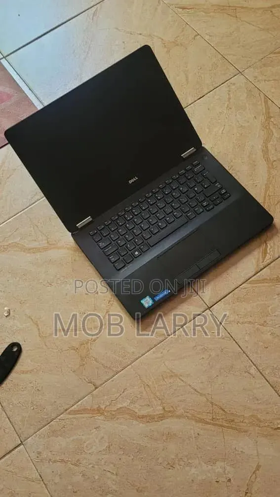 Laptop Dell Latitude E5550 8GB Intel Core i5 HDD 500GB · Photo 1