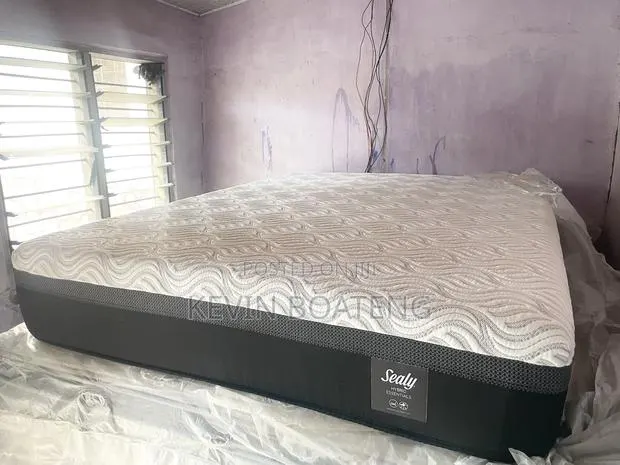 Sealy Posturepedic Hybrid Beds(QUEEN)60/80 · Photo 1