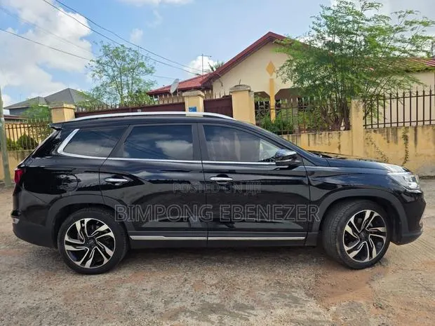 Jetour X90 1.5 FWD 2019 Black · Photo 1