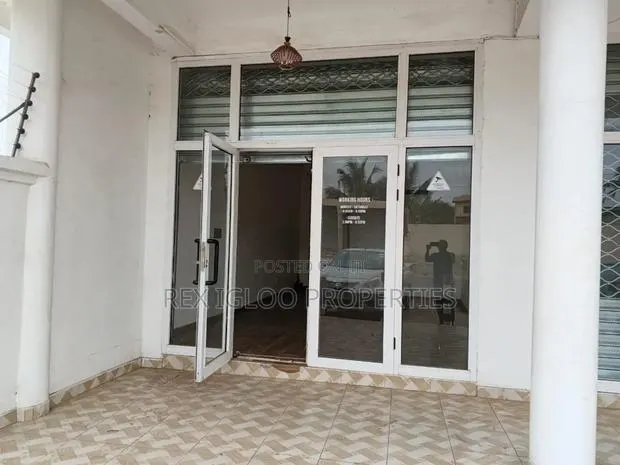 Shop for Rent at Nungua Boade · Photo 1