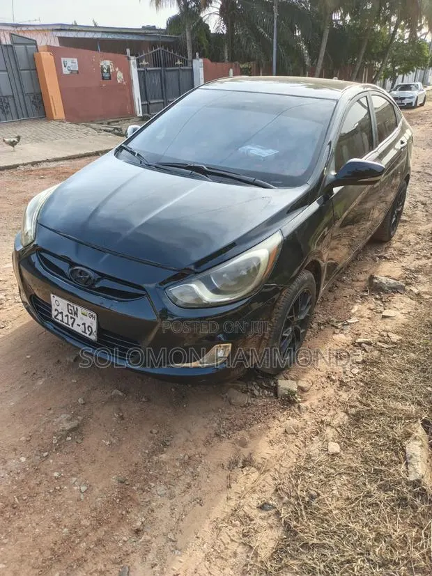 Hyundai Accent 2014 Black · Photo 1