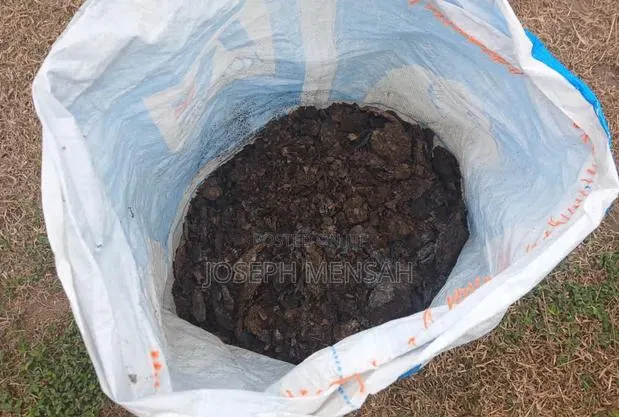Organic Poultry Manure · Photo 1