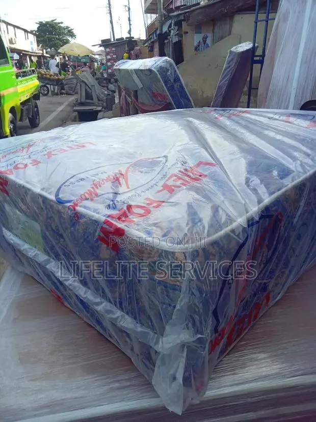 Mattress 20" Large /Obolo Size #High Density · Photo 1