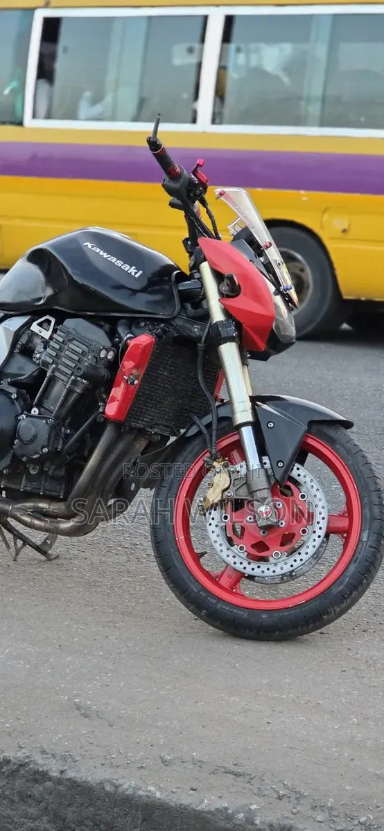 Kawasaki 2008 Black · Photo 1