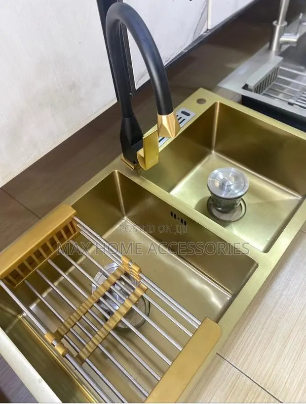 Gold Kitchen Sink · Photo 1
