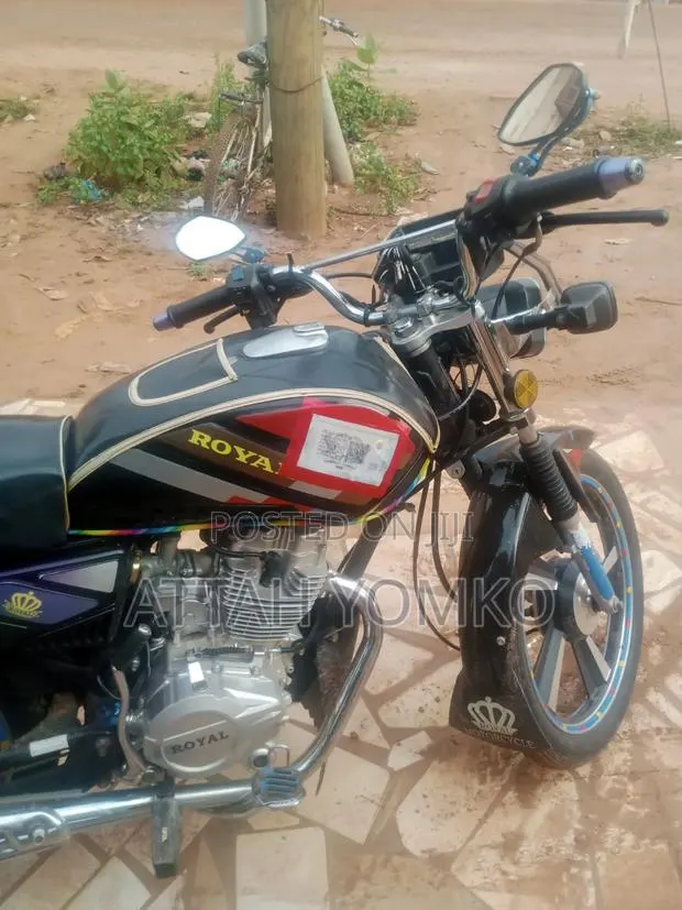 Royal RY125 2026 Black · Photo 1