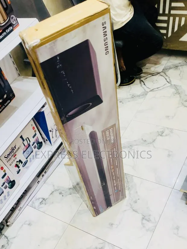 Enhanced Audio With Q-Symphony S80cb Samsung Soundbar · Photo 1