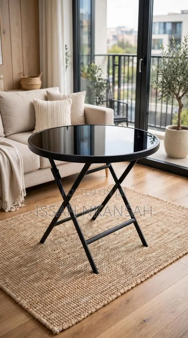 Small Round Black Glass Folding Table · Photo 1