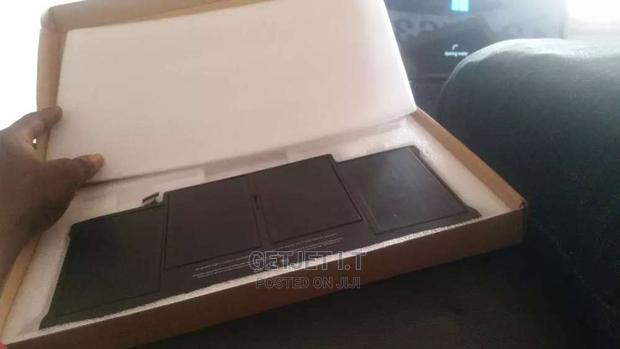 Brandb New In Box Macbook Batteries · Photo 1