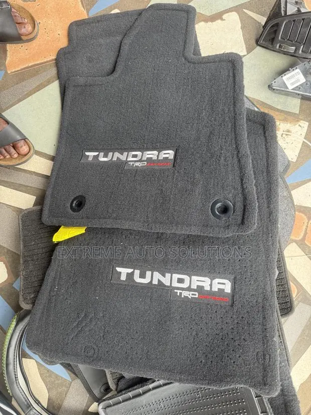 Complete Toyota Tundra D-Cab 2015-2020 Black TRD Pro Carpet Mats · Photo 1