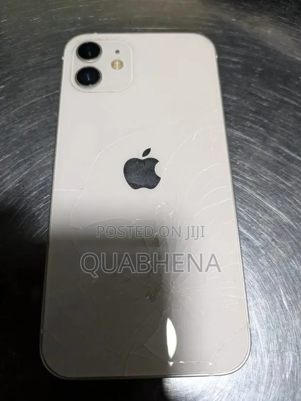 Apple iPhone 12 128 GB White · Photo 1