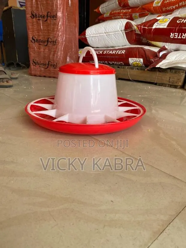 Poultry Equipments Drinker · Photo 1