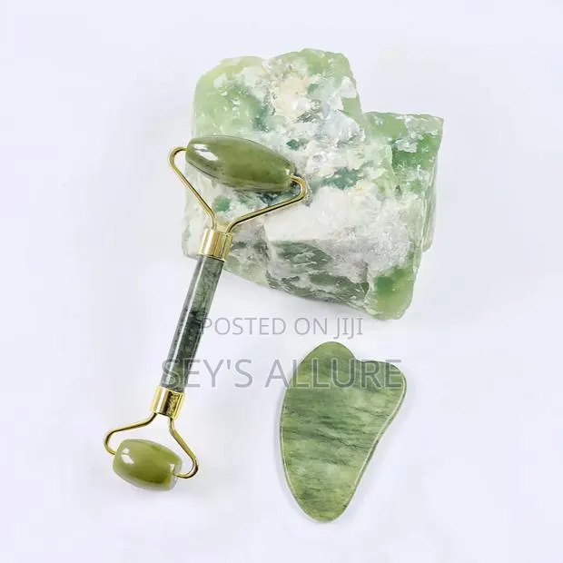 Jade Roller & Gua Sha Set · Photo 1