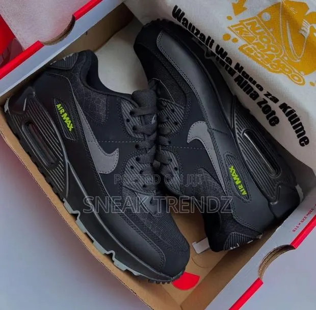 Nike Air Max 90 Black Lemon Green · Photo 1