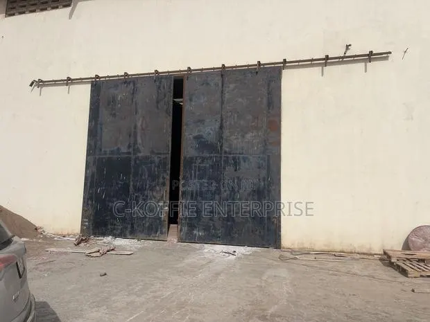 1400 SQM Warehouse at Tema Kpong · Photo 1