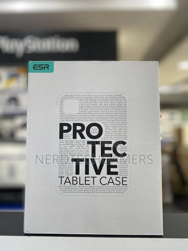 Esr Rebound Magnetic Case · Photo 1