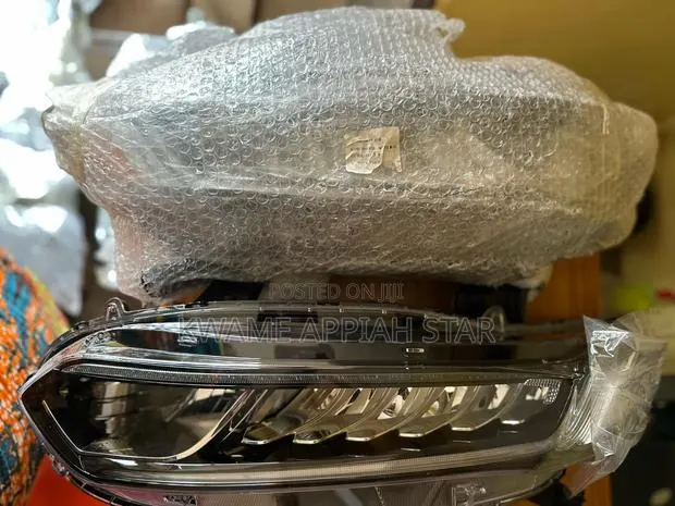 Accord “2018,2019,2020,2021,2022” Headlight Pair · Photo 1