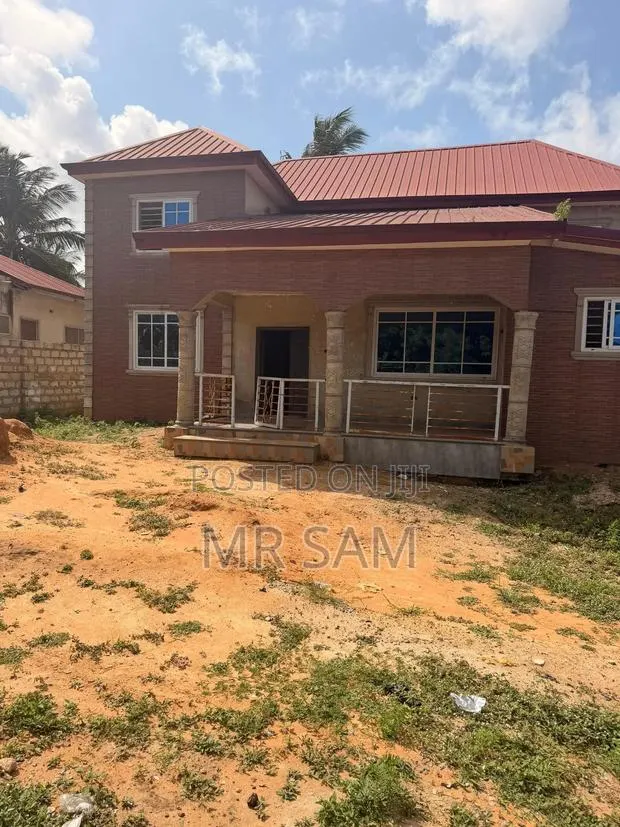 8bdrm House in Sam Properties, West Hills Mall Area for sale · Photo 1
