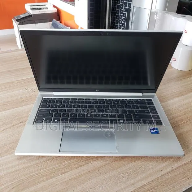 Laptop HP EliteBook 840 G6 16GB Intel Core I7 SSD 512GB · Photo 1