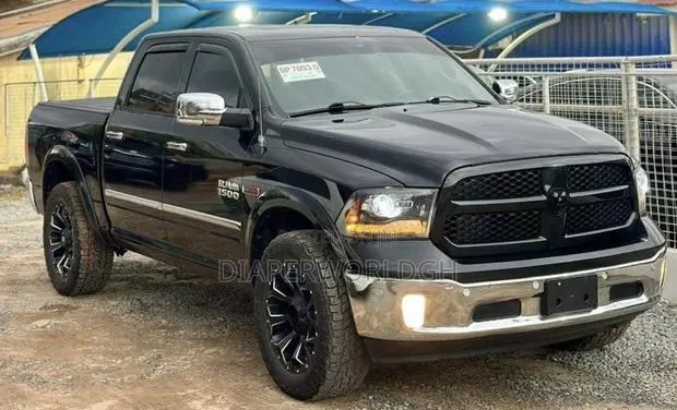 Dodge RAM 2018 Black · Photo 1