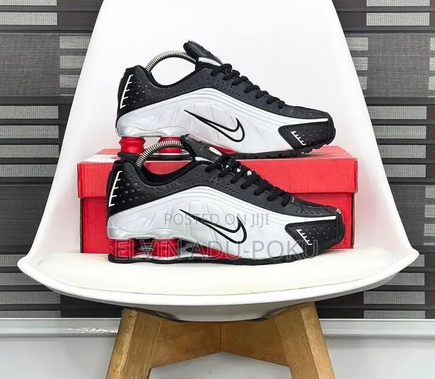 Nike Shox R4 Trainers In Different Colours , Swipe >>> · Photo 1