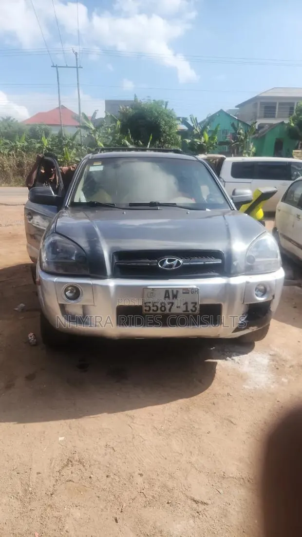 Hyundai Tucson GL FWD 2005 Gray · Photo 1