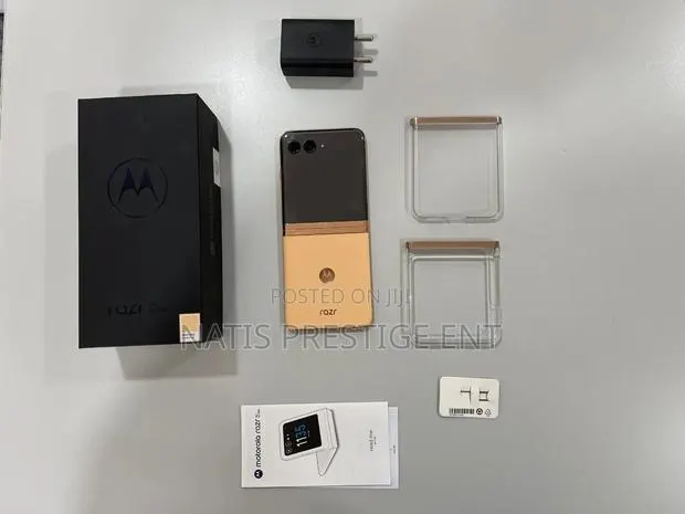 New Motorola Razr 40 Ultra 512 GB Black · Photo 1