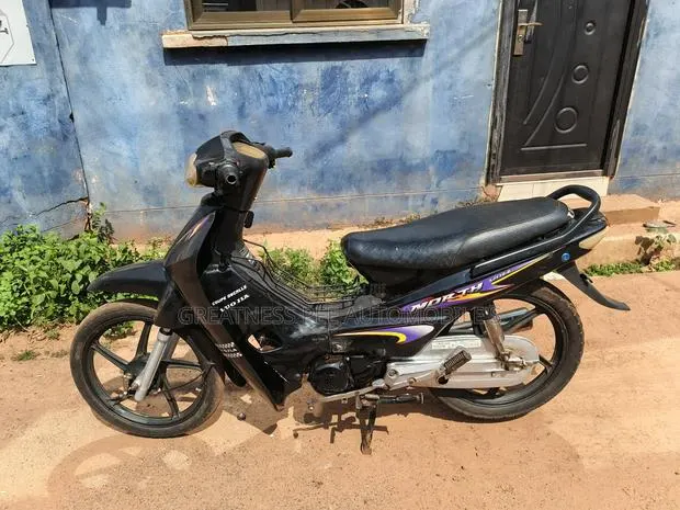Motorcycle 2018 Black · Photo 1