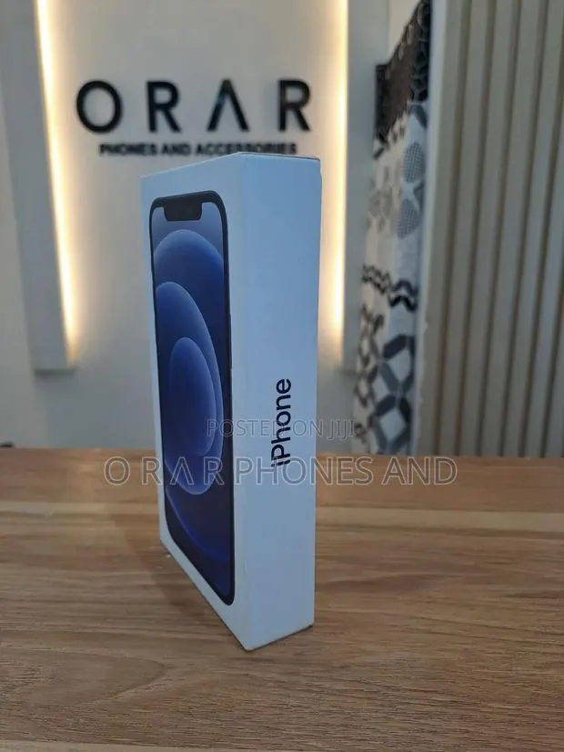 New Apple iPhone 12 128 GB Blue · Photo 1