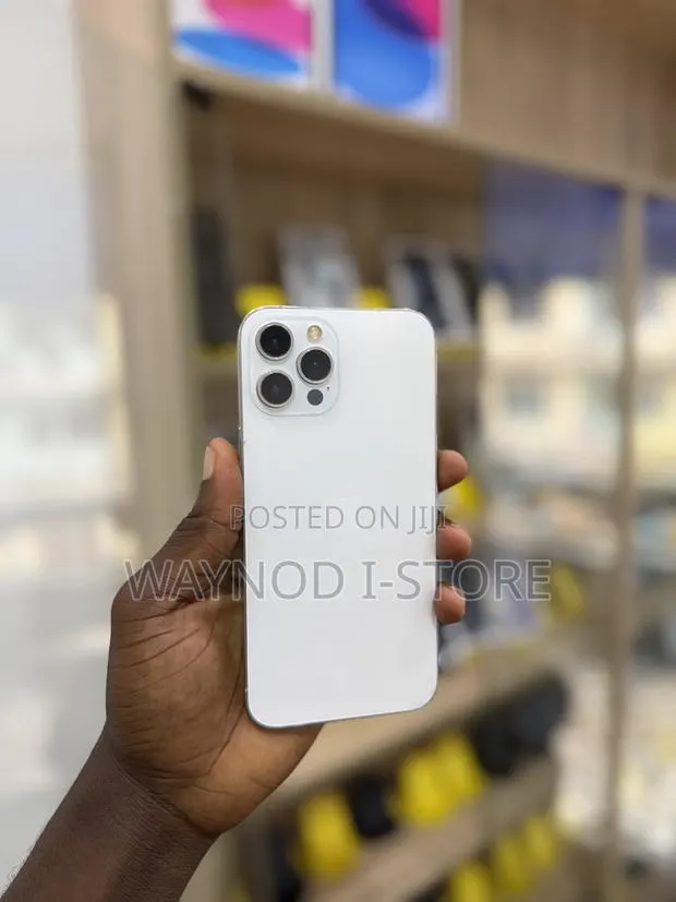 Apple iPhone 12 Pro 128 GB White · Photo 1