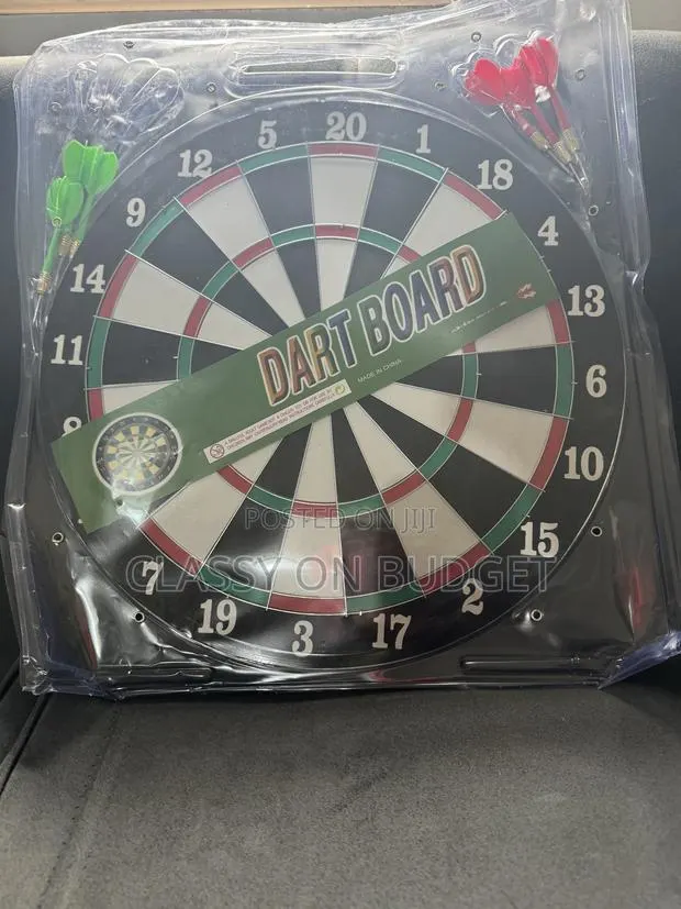 Dart Game Board With 6 Arrows. Front and Back · Photo 1
