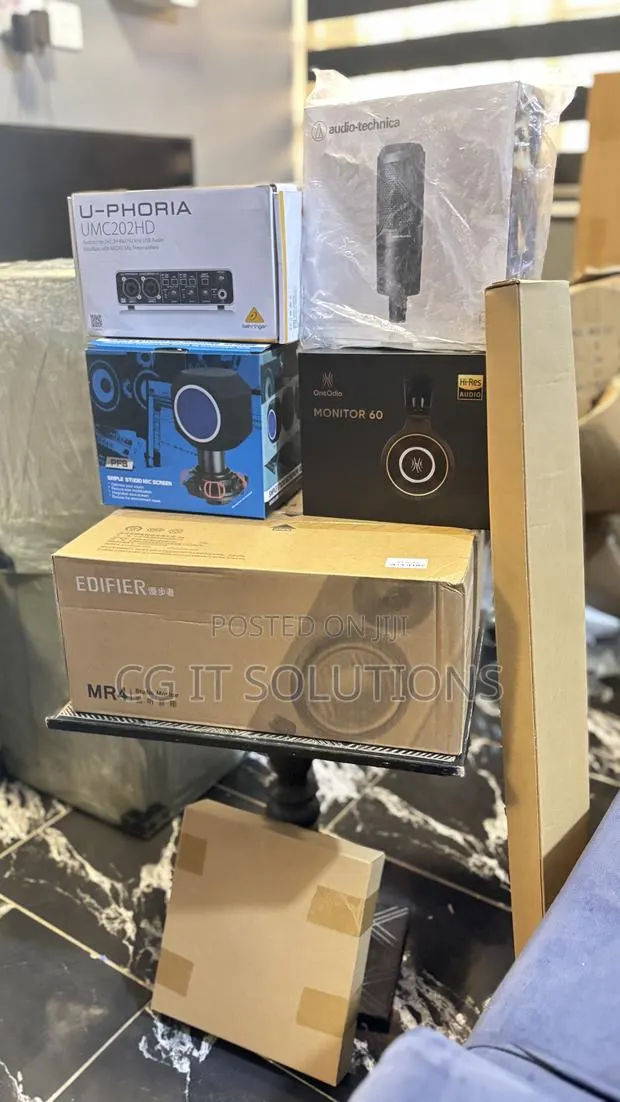 Complete Studio Equipment · Photo 1