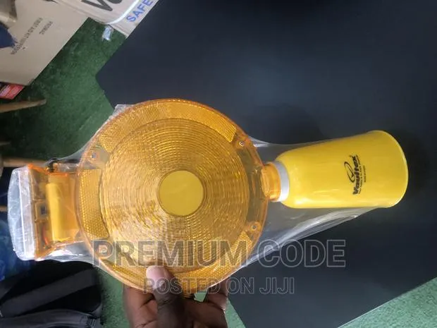Solar Flash Light for Traffic Cone · Photo 1