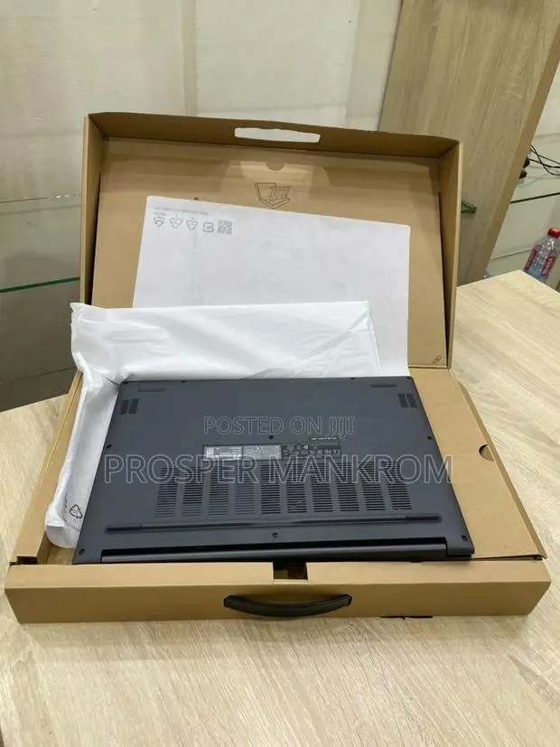New Laptop 8GB Intel Core i5 SSD 512GB · Photo 1